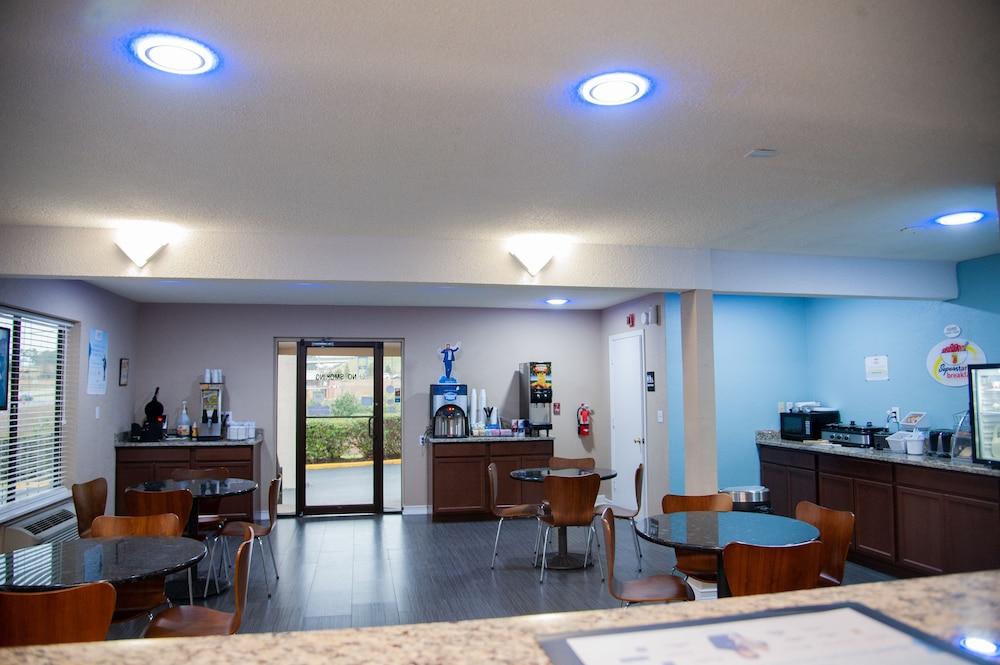 Quality Hotel Crestview