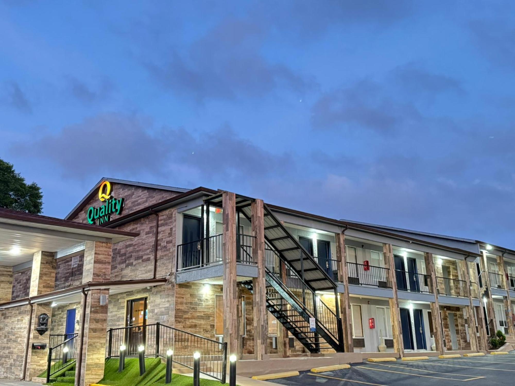 Hotel Quality Crestview